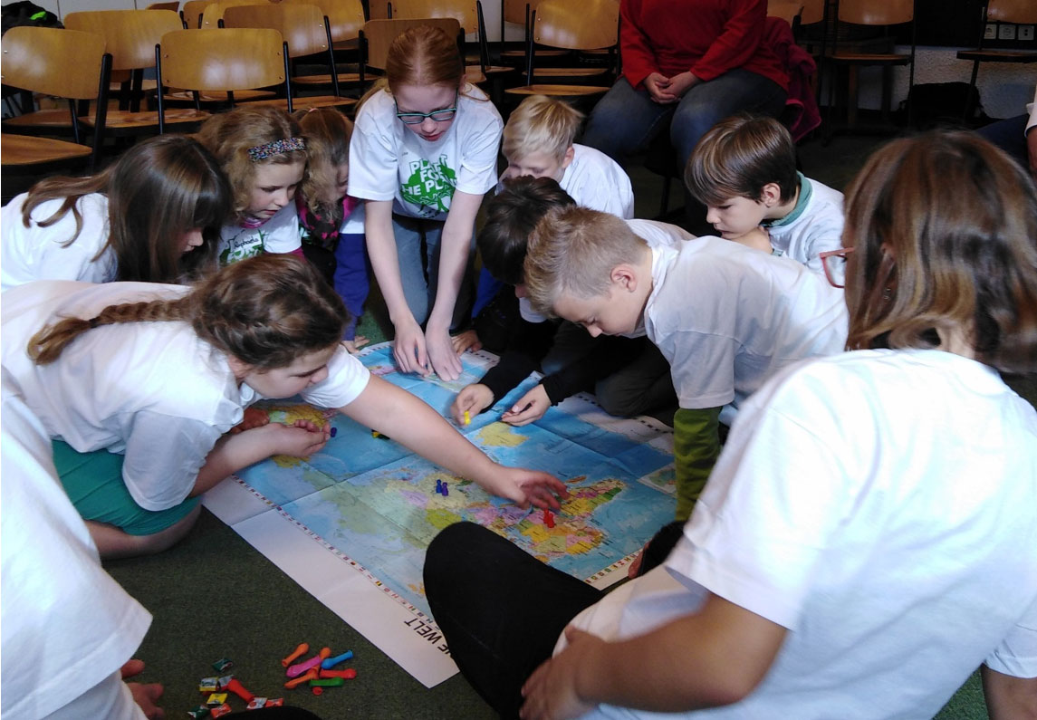 Diplomaten in Gummistiefeln 4/5 Diplomaten in Gummistiefeln 4/5