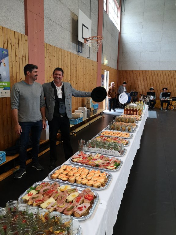 Flexi Auftaktfest Buffet - Bild Elisabeth Kreitmeyer