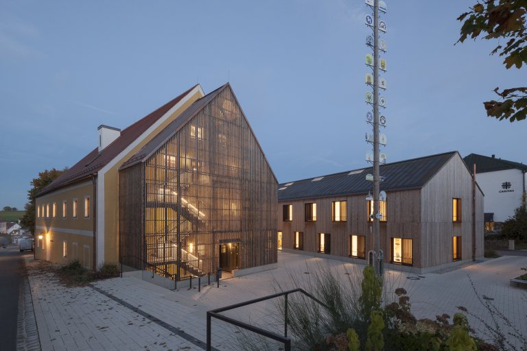 NOS beleuchtet - 2024.10.17_deppisch scheyern_ballasus.jpg NOS beleuchtet - 2024.10.17_deppisch scheyern_ballasus.jpg